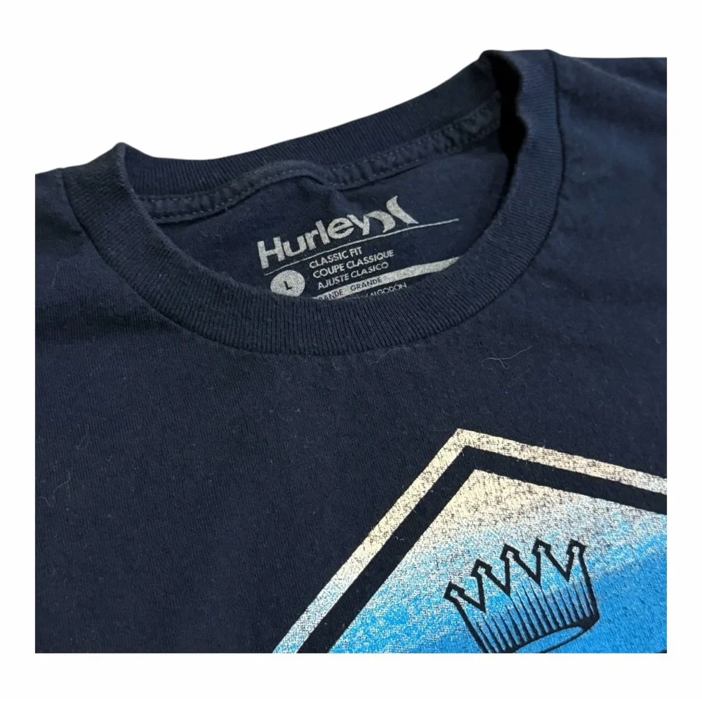 Hurley Men’s 1999 Navy Tee LARGE NWOT - Picture 2 of 3
